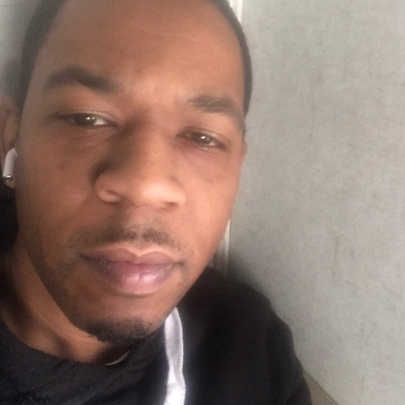 Meet your Posher, Gregory - Picture 1 of 1